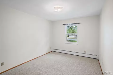 Bedroom - 9 Beth Ann Dr, Belleville, IL 62221 photo 1 of 7