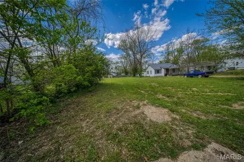 315 Eldon St, Saint James, MO 65559 photo 9