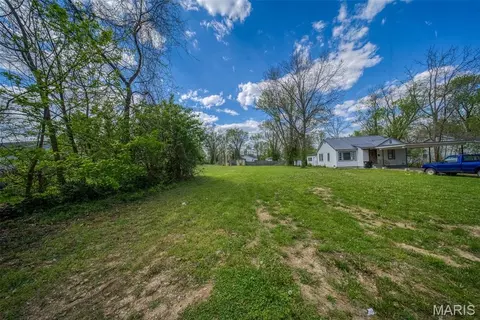 315 Eldon St, Saint James, MO 65559 photo 8
