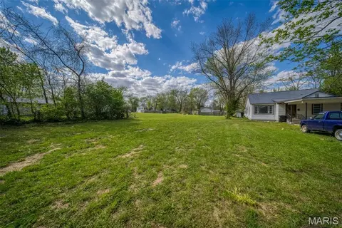 315 Eldon St, Saint James, MO 65559 photo 7