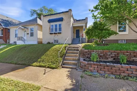 5450 Dresden Ave, Saint Louis, MO 63116