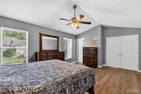 Bedroom - 863 Emerald Oaks Ct, Eureka, MO 63025 photo 5 of 5