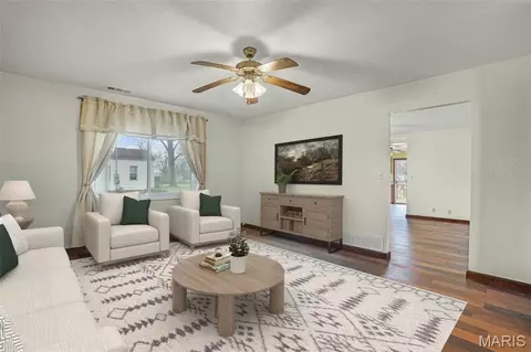 Living - 829 Edward St, Saint Libory, IL 62282 photo 2 of 8