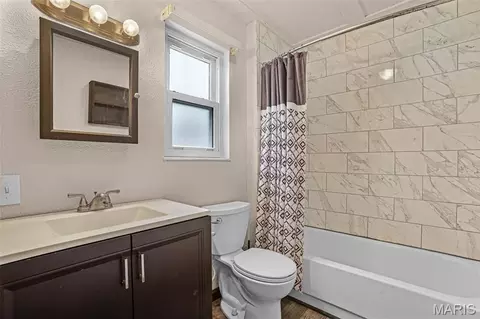 Bath - 829 Edward St, Saint Libory, IL 62282 photo 1 of 2