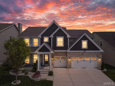 2332 Sand Cherry Dr, Wildwood, MO 63011