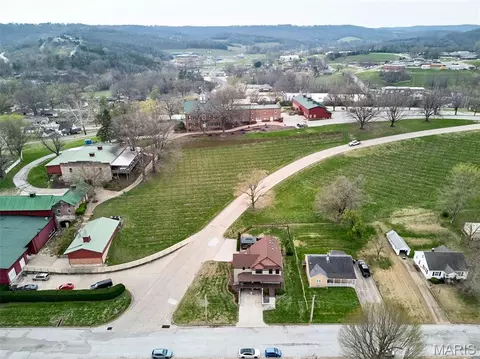 View/Area - 416 W 12th St, Hermann, MO 65041 photo 2 of 4