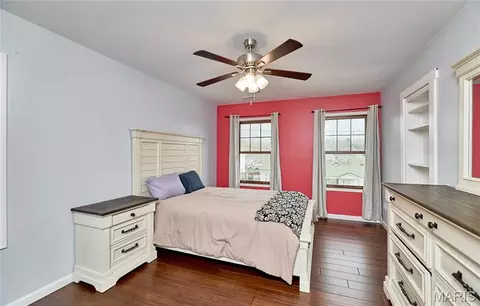 Bedroom - 416 W 12th St, Hermann, MO 65041 photo 7 of 11