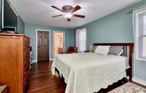 Bedroom - 416 W 12th St, Hermann, MO 65041 photo 1 of 11
