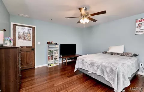 Bedroom - 416 W 12th St, Hermann, MO 65041 photo 11 of 11