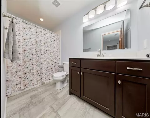 Bath - 416 W 12th St, Hermann, MO 65041 photo 5 of 8