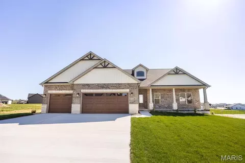 3740 Golfview Cir, Shiloh, IL 62221