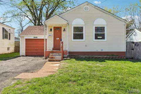 10426 Driver Ave, Overland, MO 63114