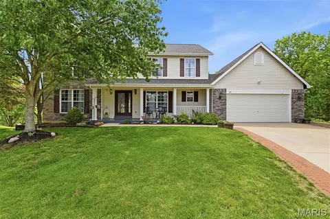 49 Autumn Crest Ct, Wentzville, MO 63385