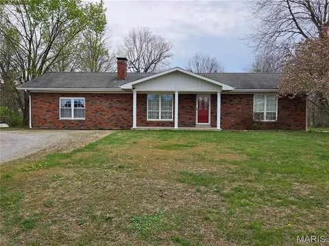 10386 Ridge Rd, Sparta, IL 62286