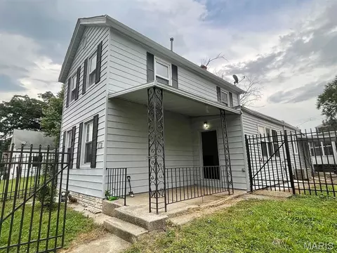 Undisclosed, Saint Louis, MO 63111