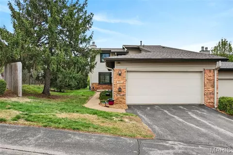 11500 Northbrook Way, Saint Louis, MO 63146