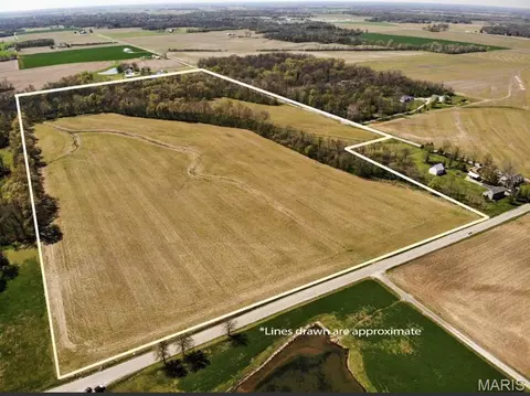8000 Jefferson Rd, Freeburg, IL 62243