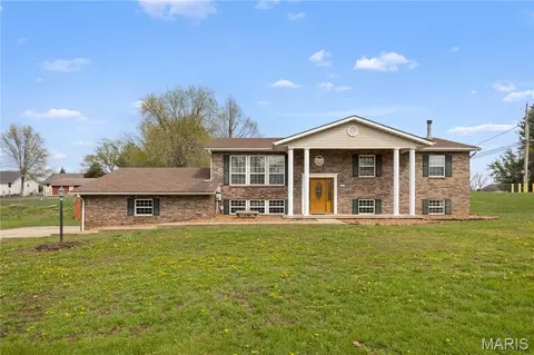 2633 Jamison Dr, Alton, IL 62002