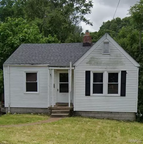 7042 Garesche, Jennings, MO 63136