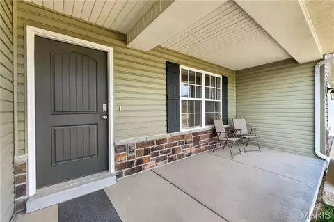 Exterior - 360 Steam Engine Ct, Troy, MO 63379 photo 6 of 9