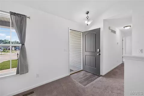 Entry Way - 360 Steam Engine Ct, Troy, MO 63379 photo 1 of 4