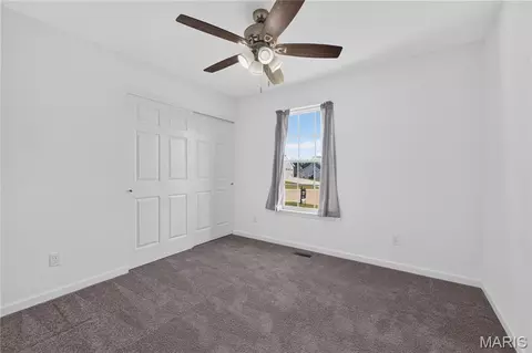 Bedroom - 360 Steam Engine Ct, Troy, MO 63379 photo 3 of 8