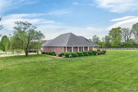 Exterior - 11447 Highway D, Dixon, MO 65459 photo 9 of 15