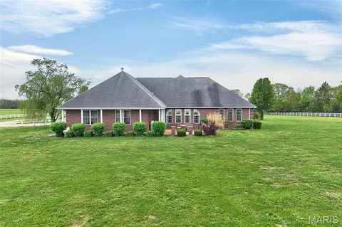 Exterior - 11447 Highway D, Dixon, MO 65459 photo 7 of 15