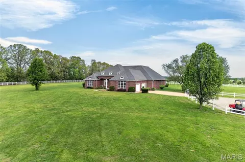 Exterior - 11447 Highway D, Dixon, MO 65459 photo 4 of 15