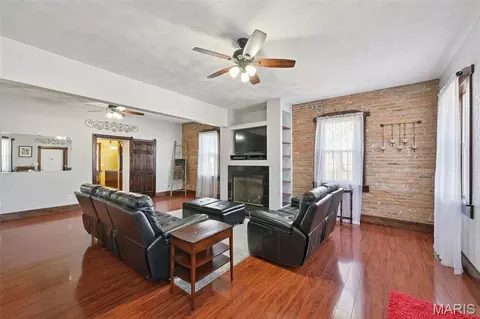 312 E Madison St, Millstadt, IL 62260