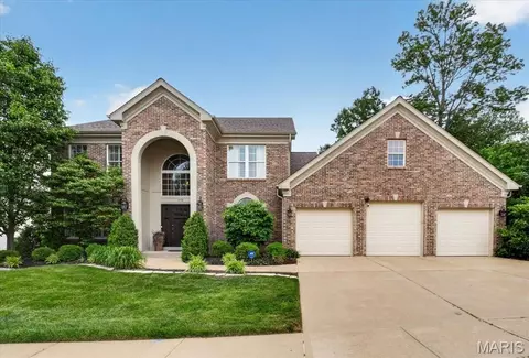 1948 Terrimill Ter, Chesterfield, MO 63017