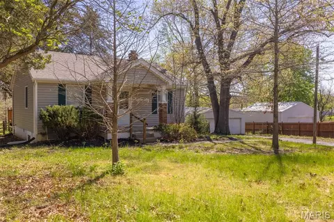 414 Middletown Rd, Warrenton, MO 63383