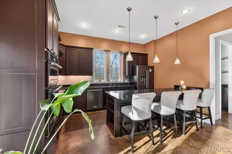 Kitchen - 161 Bethel Rd, Hawk Point, MO 63349 photo 3 of 6