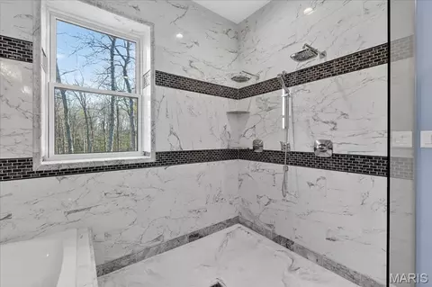 Bath - 161 Bethel Rd, Hawk Point, MO 63349 photo 6 of 9