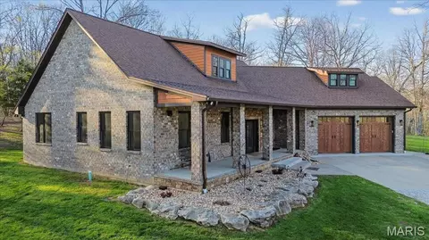 Exterior - 161 Bethel Rd, Hawk Point, MO 63349 photo 3 of 20