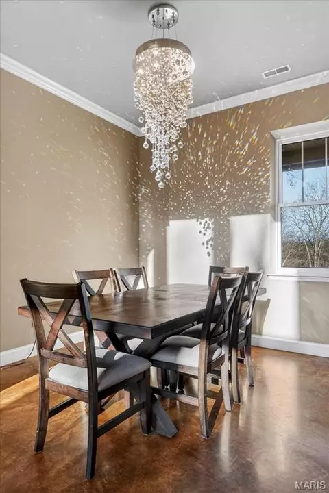 Dining - 161 Bethel Rd, Hawk Point, MO 63349 photo 3 of 4
