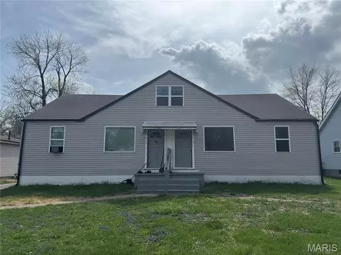 916 Murcia St, Saint Louis, MO 63138