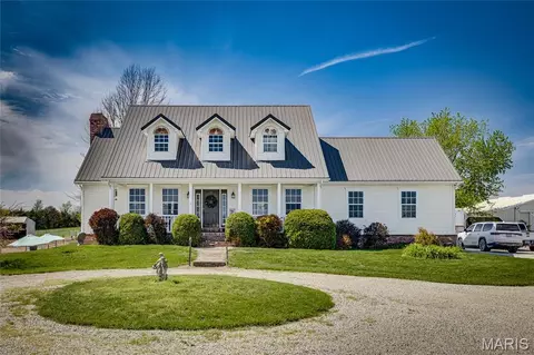 3952 Frye Rd, Farmington, MO 63640