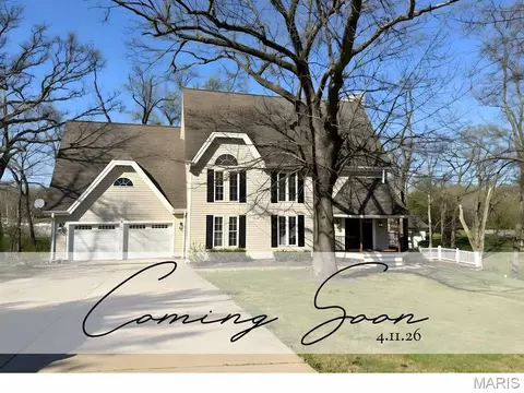 3 Oak Bluff Dr, Lake Saint Louis, MO 63367