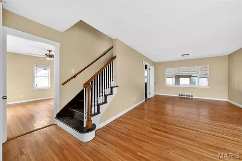 Living - 7245 Saint Andrews Pl, Normandy, MO 63121 photo 1 of 5