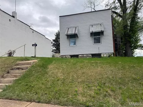 3762 French Ave, Saint Louis, MO 63116