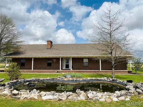 506 State Highway M, Steele, MO 63877