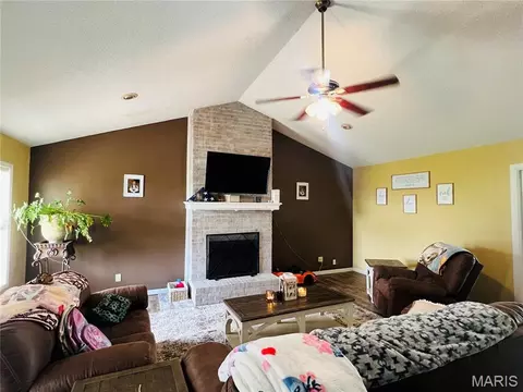 Living - 506 State Highway M, Steele, MO 63877 photo 1 of 1