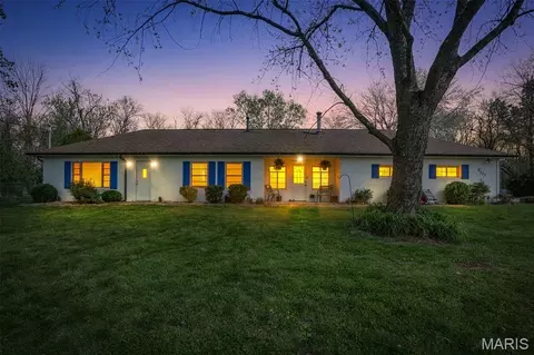 8435 High St, Cedar Hill, MO 63016