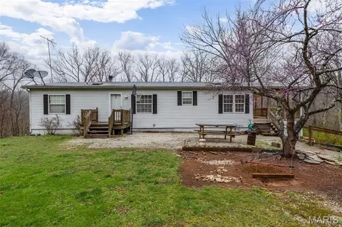 5390 Engledow Rd, De Soto, MO 63020