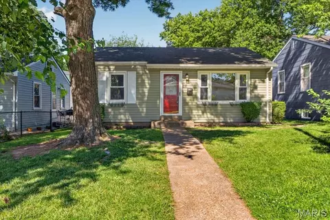 1433 Kraft St, Saint Louis, MO 63139