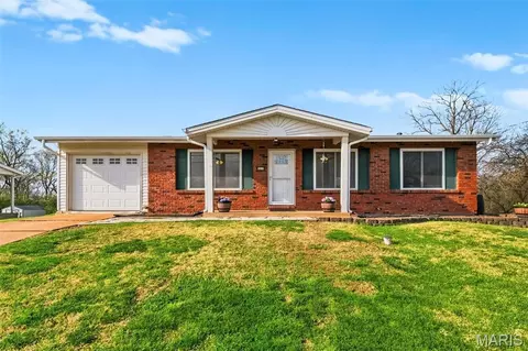 5248 Elaine Dr, Arnold, MO 63010