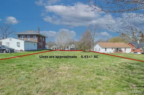 3420 Brown Rd, Saint Louis, MO 63114