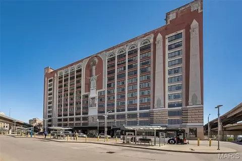 400 S 14th St #1218, Saint Louis, MO 63103