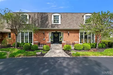 12225 Carberry Pl, Saint Louis, MO 63131